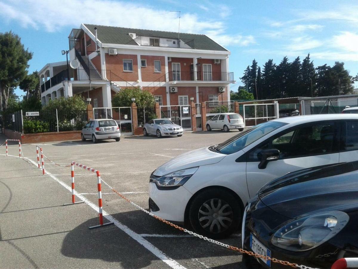 B&B Sportfoggia Bagian luar foto